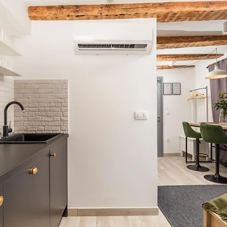 Grota In The Center Rijeka