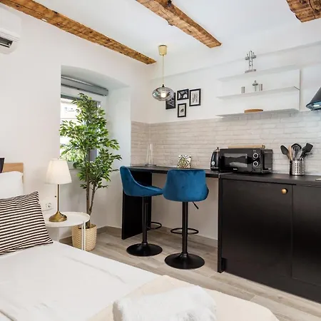 Grota In The Center * Rijeka