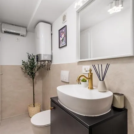 Grota In The Center Appartement